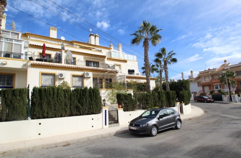 j674-spanyol-ingatlan-1.jpg